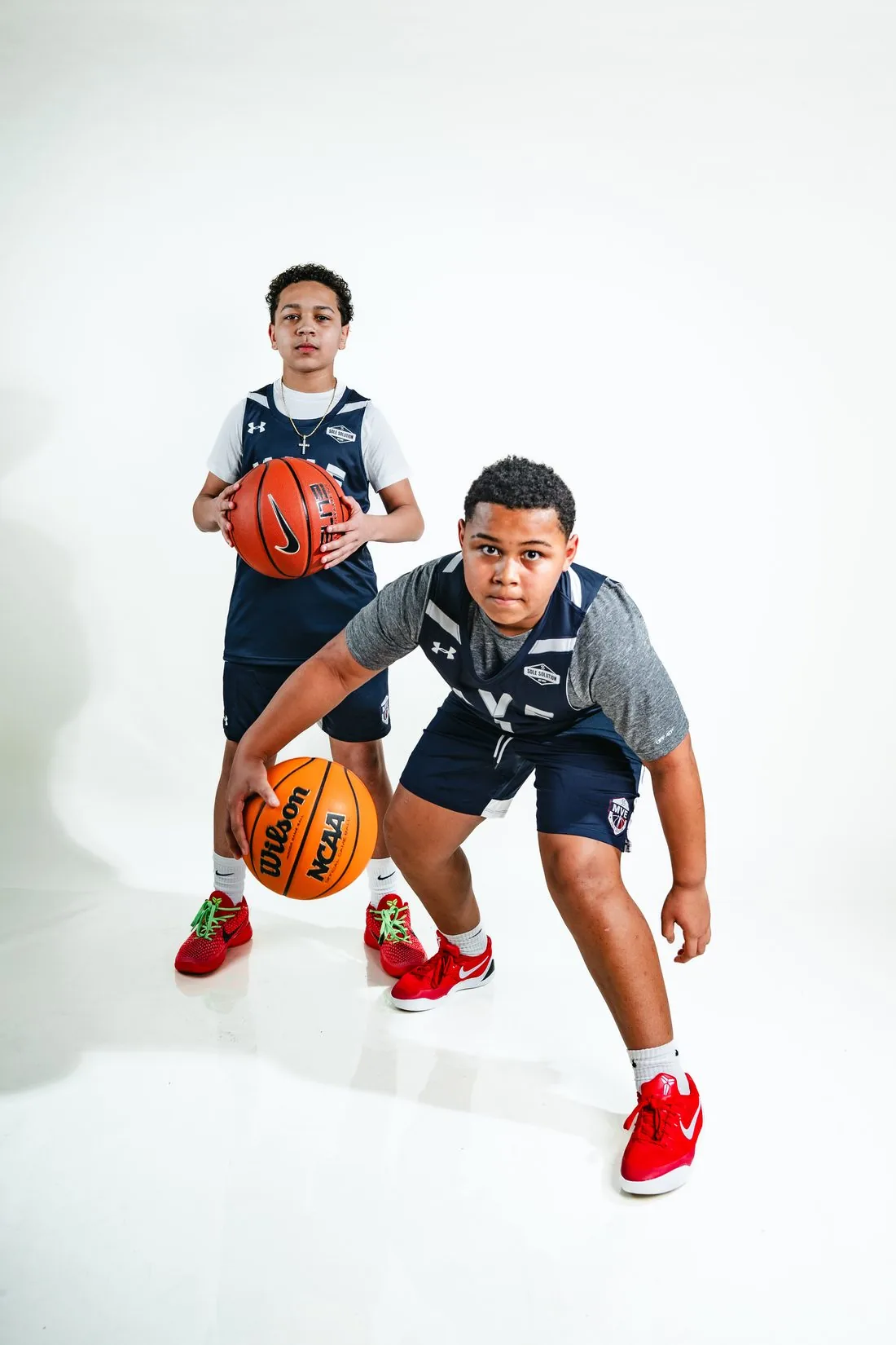 MVE players competing
